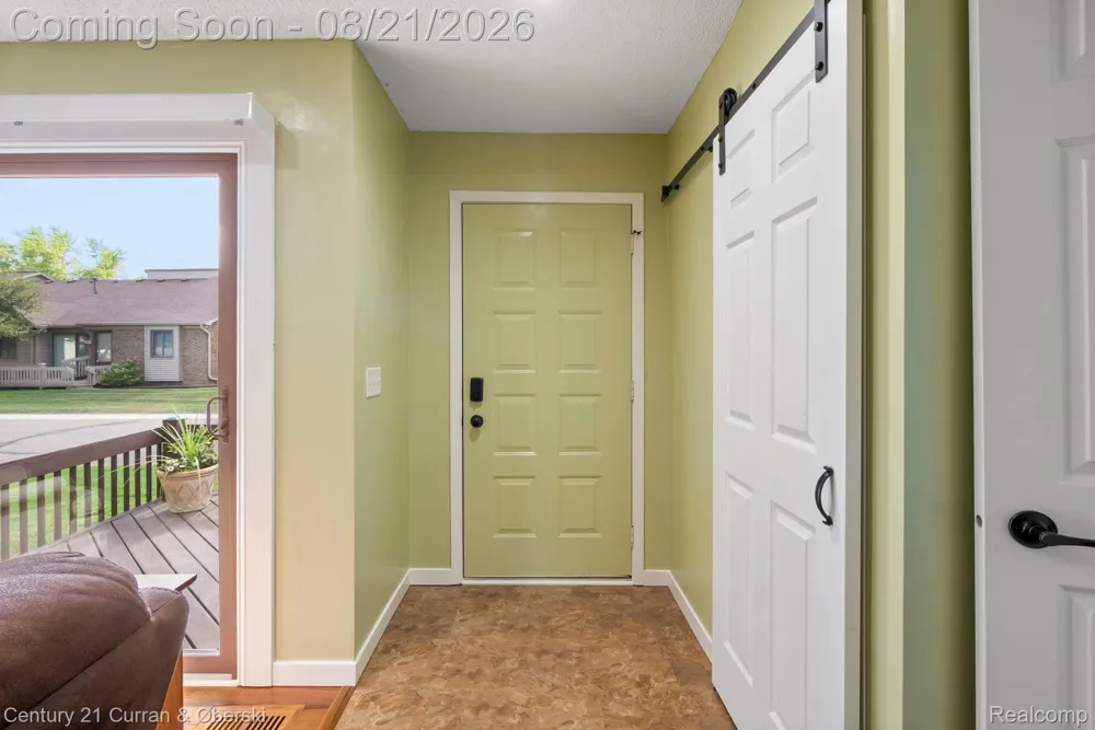 7981 Lawrence West Bloomfield Charter Township, MI 48322