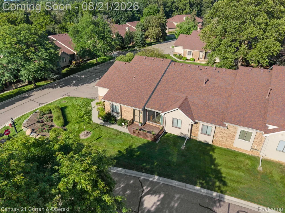 7981 Lawrence West Bloomfield Charter Township, MI 48322