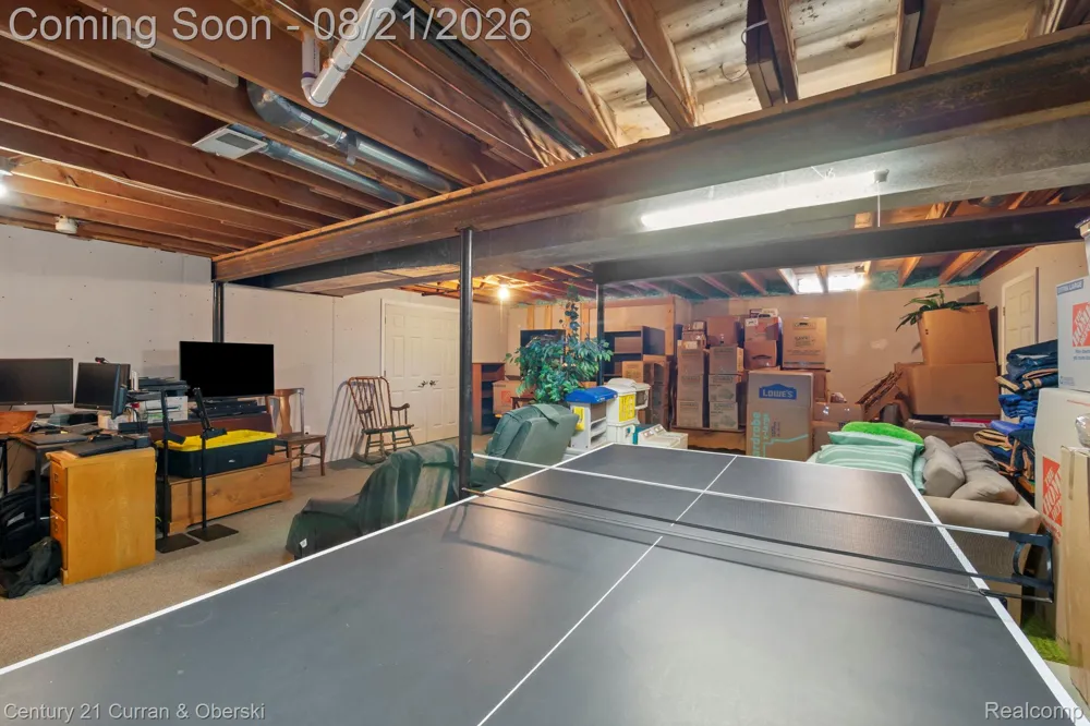 7981 Lawrence West Bloomfield Charter Township, MI 48322