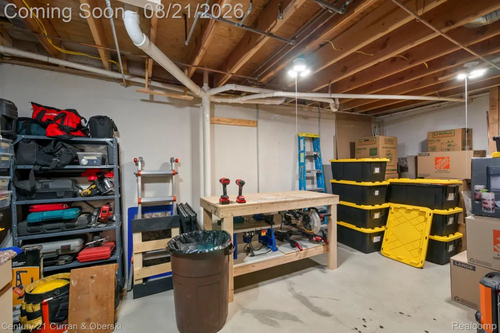 7981 Lawrence West Bloomfield Charter Township, MI 48322