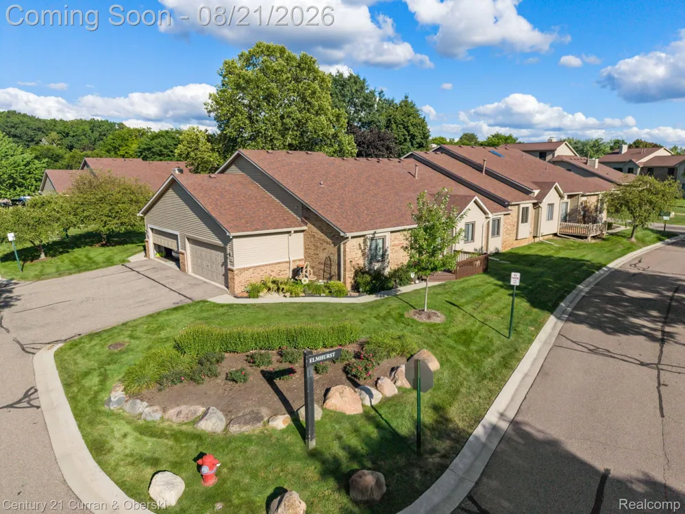 7981 Lawrence West Bloomfield Charter Township, MI 48322