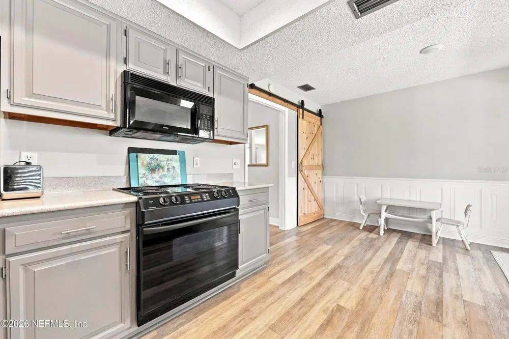 12432 MUSCOVY DRIVE Jacksonville, FL 32223