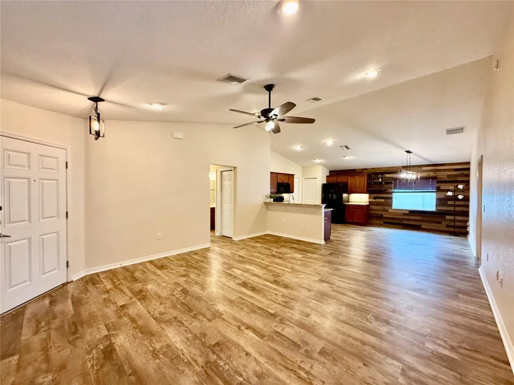 6054 MERRIFIELD DRIVE Zephyrhills, FL 33541