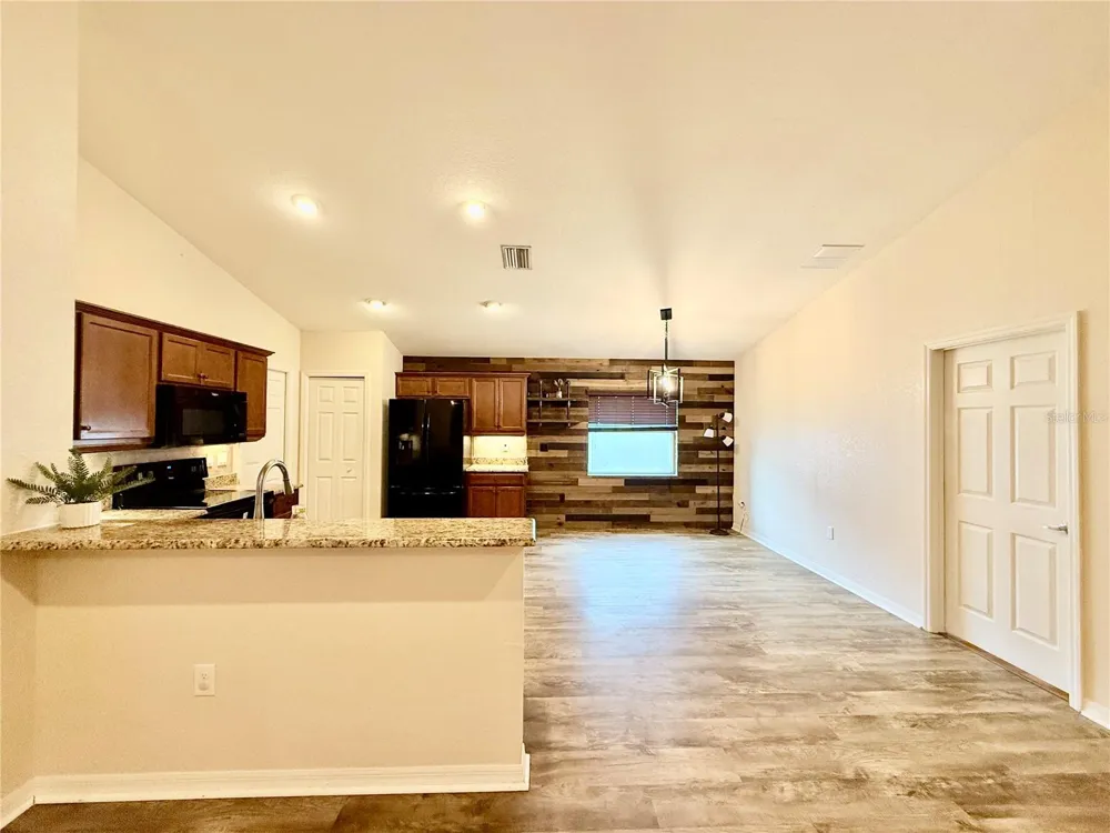 6054 MERRIFIELD DRIVE Zephyrhills, FL 33541