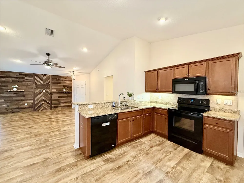 6054 MERRIFIELD DRIVE Zephyrhills, FL 33541