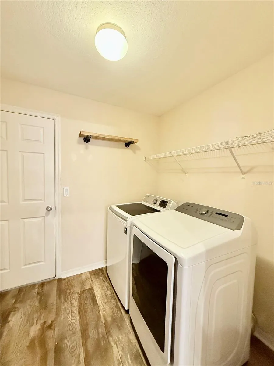6054 MERRIFIELD DRIVE Zephyrhills, FL 33541