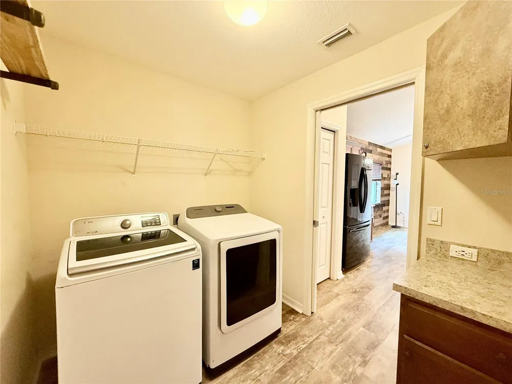 6054 MERRIFIELD DRIVE Zephyrhills, FL 33541