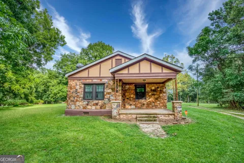2067 Cleveland RD
