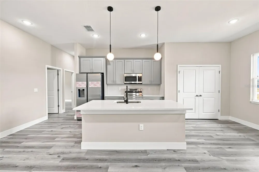 748 MARION OAKS MANOR ocala, FL 34473