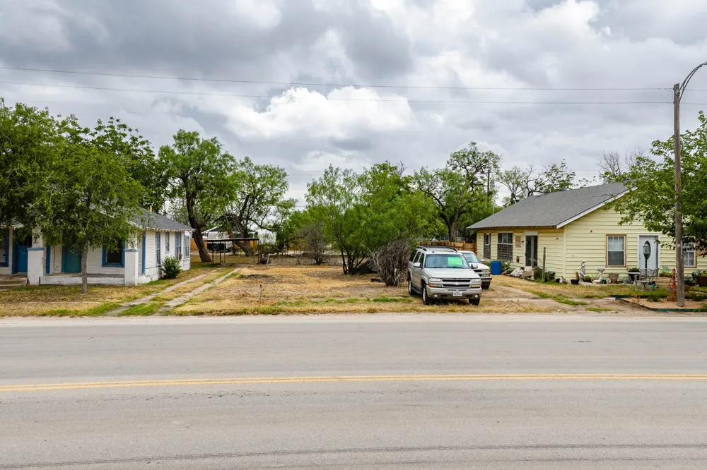 437 Central Hamlin, TX 79520