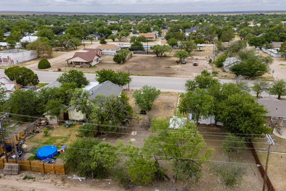 437 Central Hamlin, TX 79520