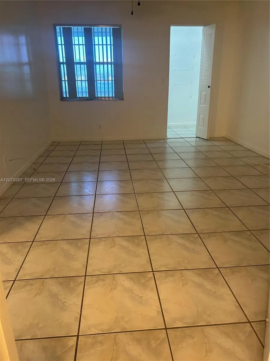 1401 SW 134th Way #109C Pembroke Pines, FL 33027
