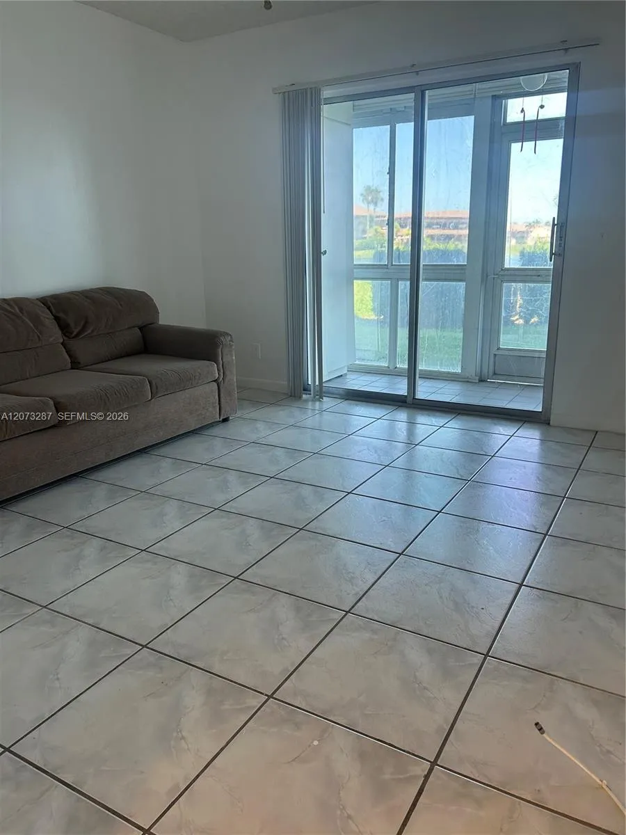 1401 SW 134th Way #109C Pembroke Pines, FL 33027