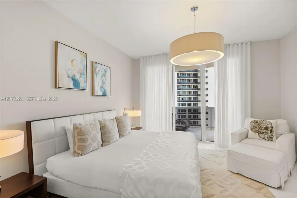 15811 Collins Ave #1702 Sunny Isles Beach, FL 33160