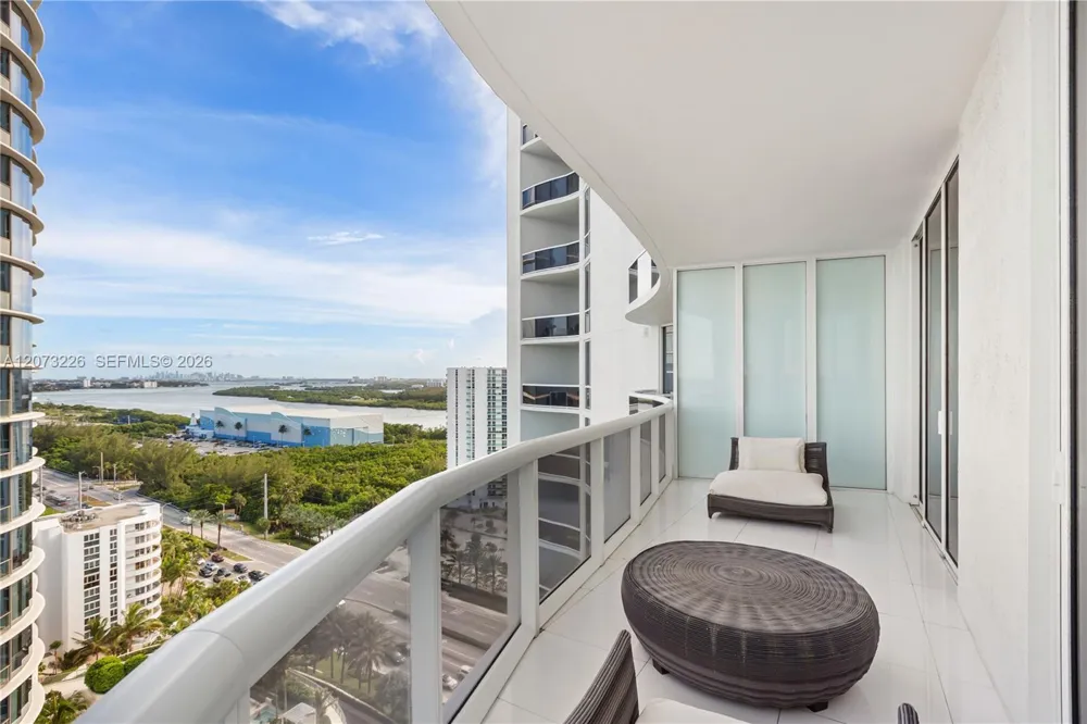 15811 Collins Ave #1702 Sunny Isles Beach, FL 33160