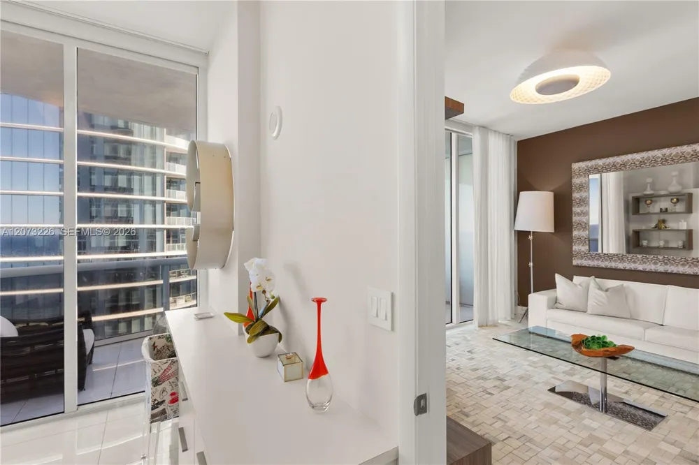 15811 Collins Ave #1702 Sunny Isles Beach, FL 33160