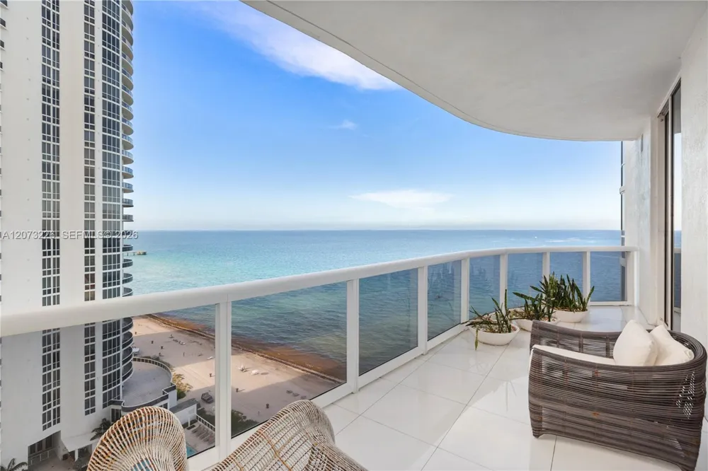 15811 Collins Ave #1702 Sunny Isles Beach, FL 33160