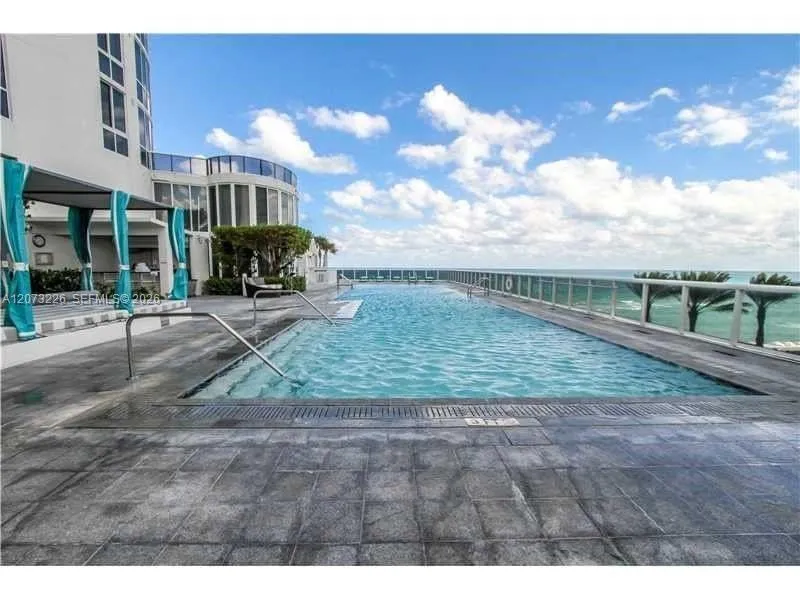 15811 Collins Ave #1702 Sunny Isles Beach, FL 33160