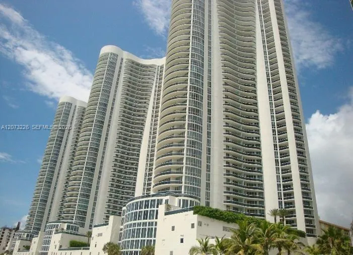 15811 Collins Ave #1702 Sunny Isles Beach, FL 33160