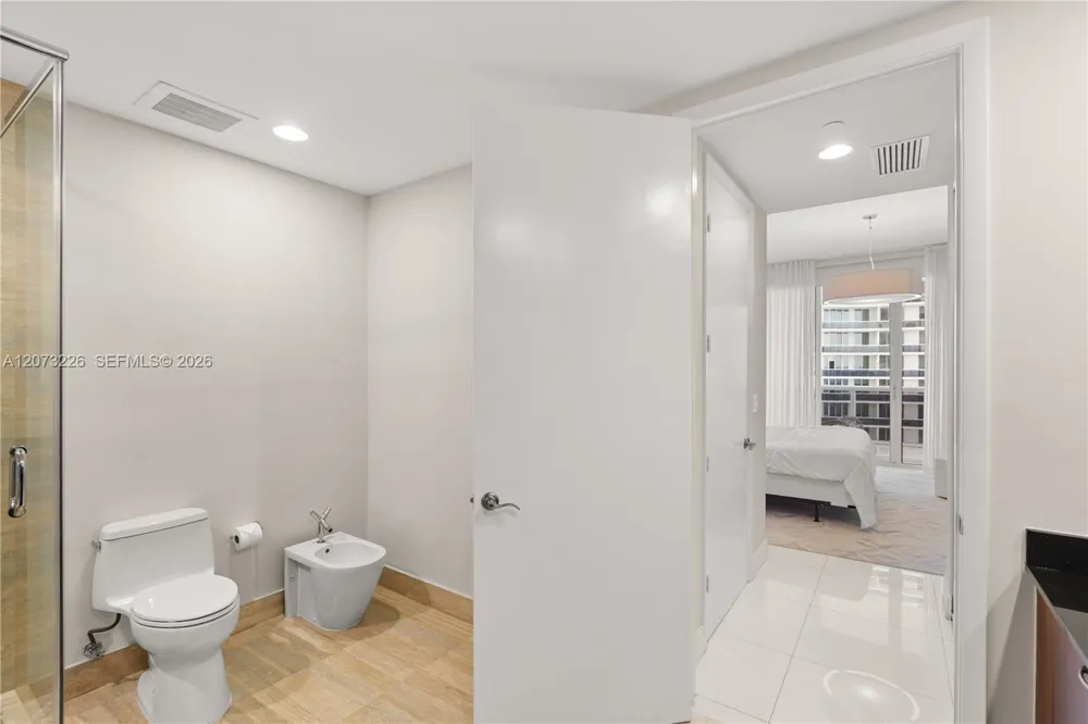 15811 Collins Ave #1702 Sunny Isles Beach, FL 33160