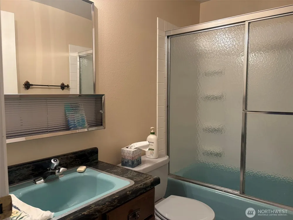 499 W 9th Street Republic, WA 99166