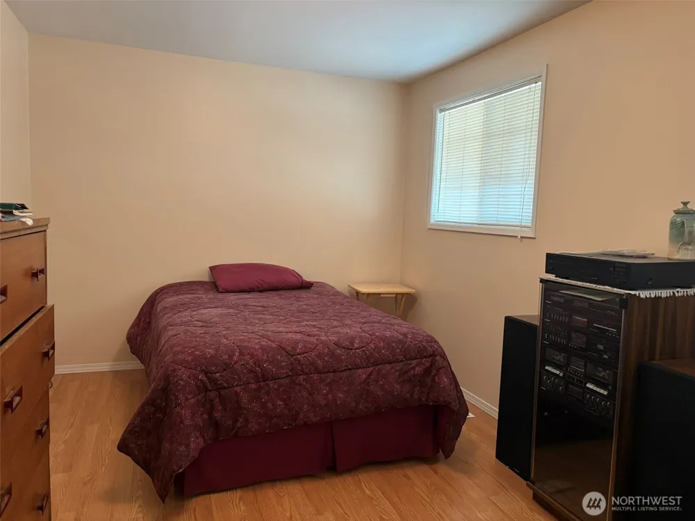 499 W 9th Street Republic, WA 99166