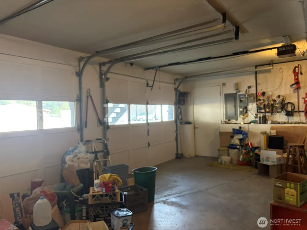499 W 9th Street Republic, WA 99166