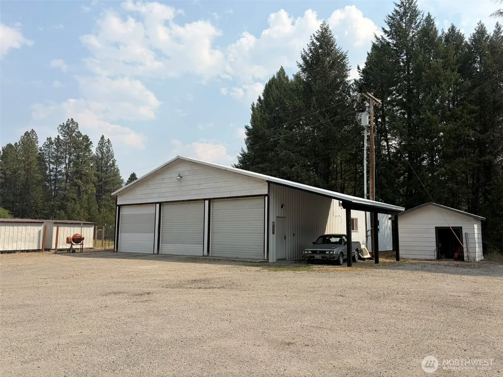 499 W 9th Street Republic, WA 99166