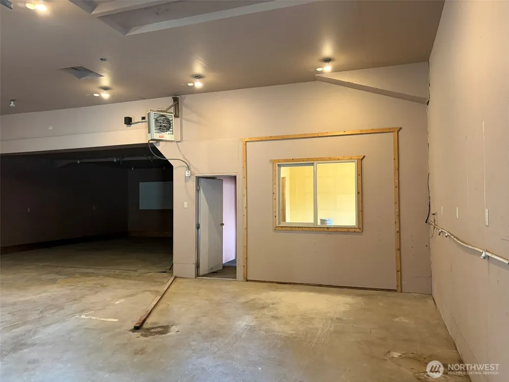 499 W 9th Street Republic, WA 99166