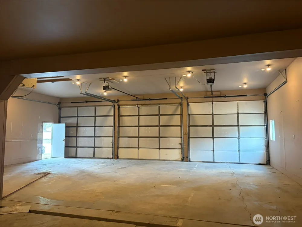 499 W 9th Street Republic, WA 99166