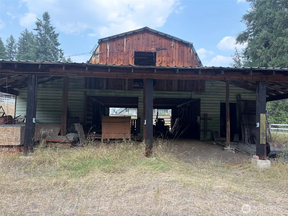 499 W 9th Street Republic, WA 99166