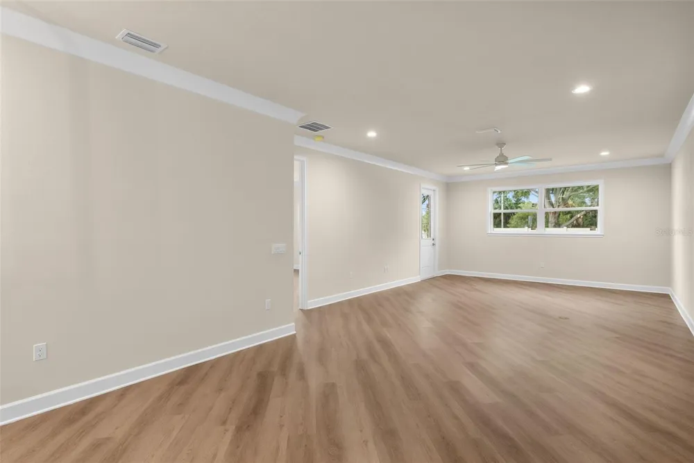 208 ATHENIAN WAY Tarpon Springs, FL 34689