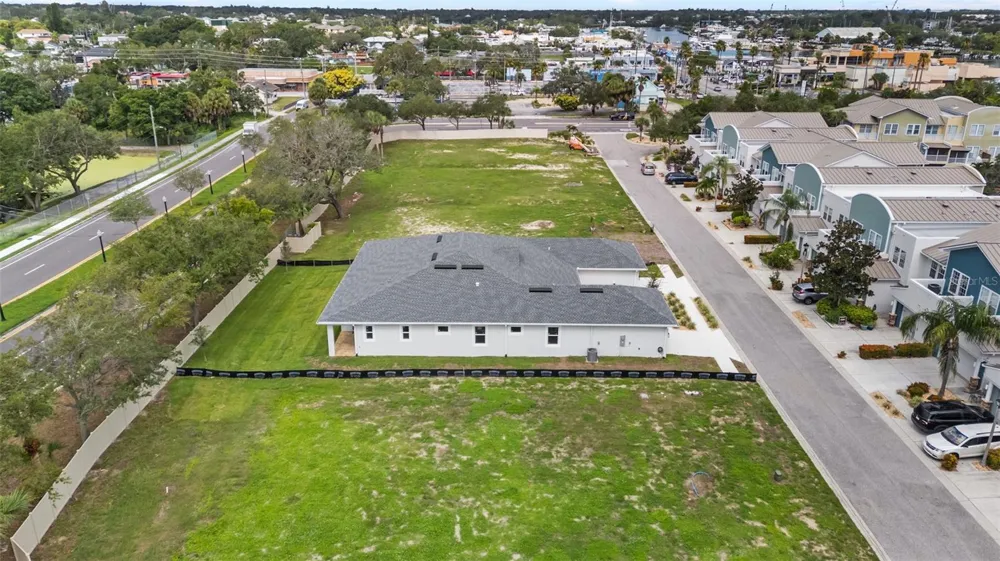 208 ATHENIAN WAY Tarpon Springs, FL 34689