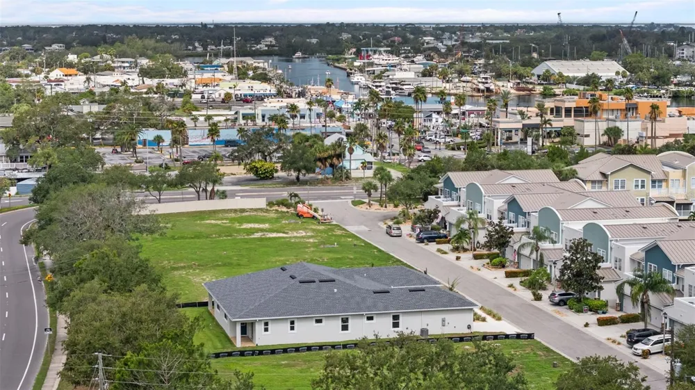 208 ATHENIAN WAY Tarpon Springs, FL 34689