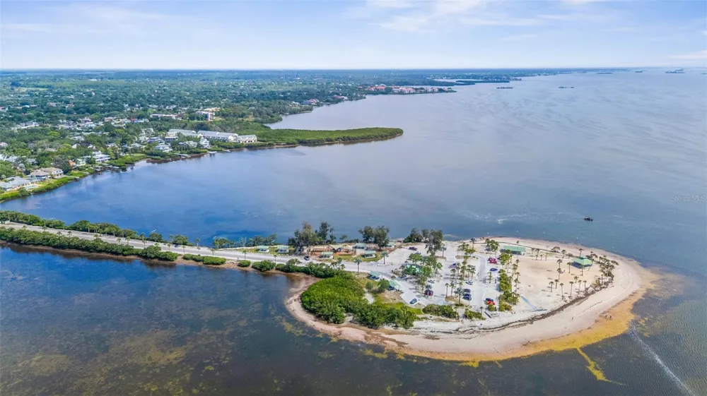 208 ATHENIAN WAY Tarpon Springs, FL 34689