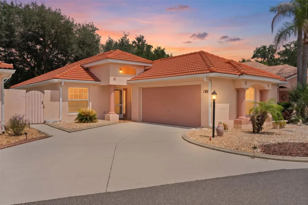 1305 SANTA MARIA AVENUE The Villages, FL 32159