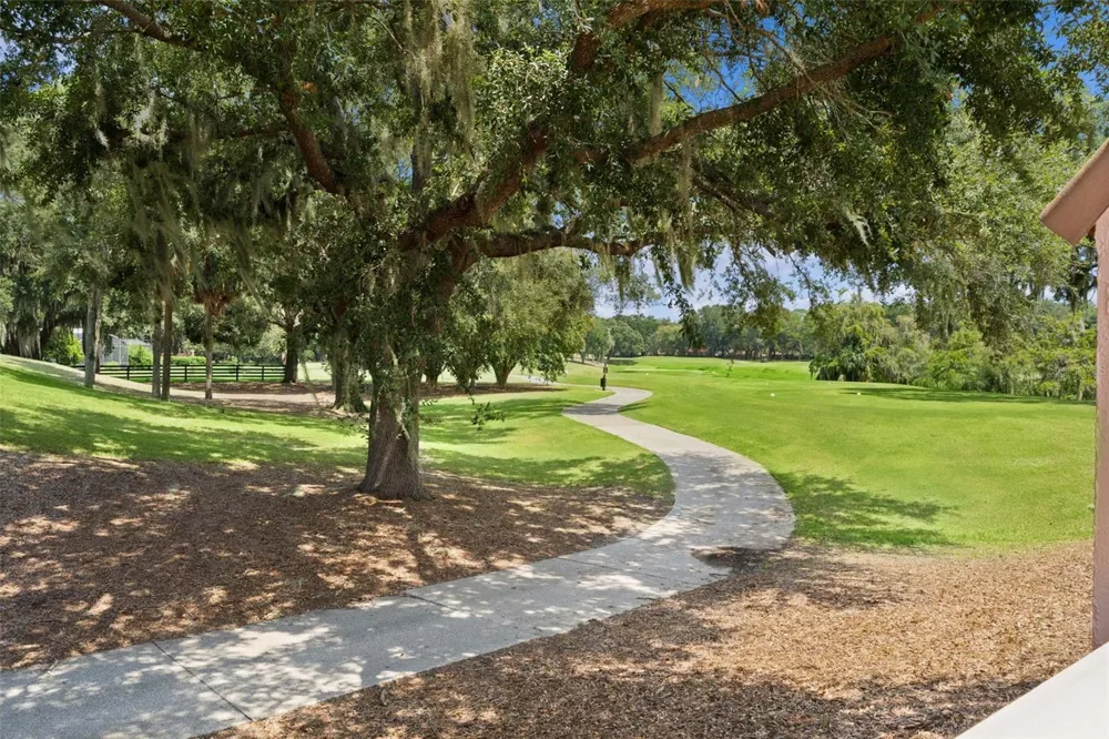 1305 SANTA MARIA AVENUE The Villages, FL 32159
