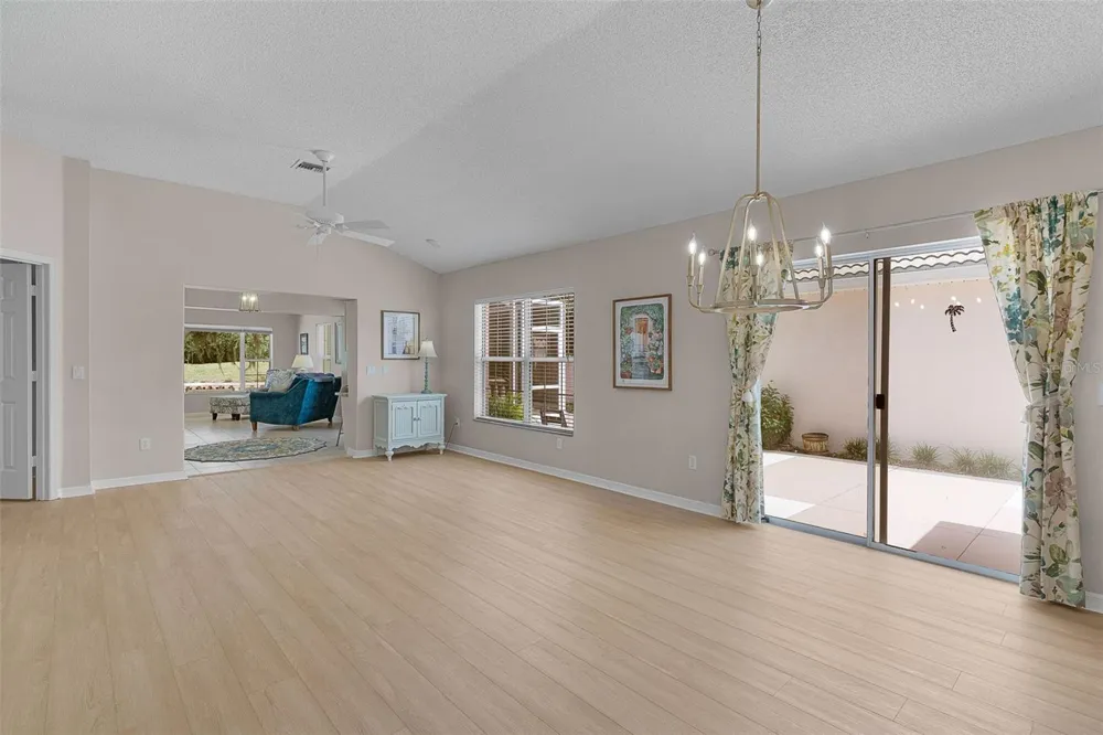 1305 SANTA MARIA AVENUE The Villages, FL 32159