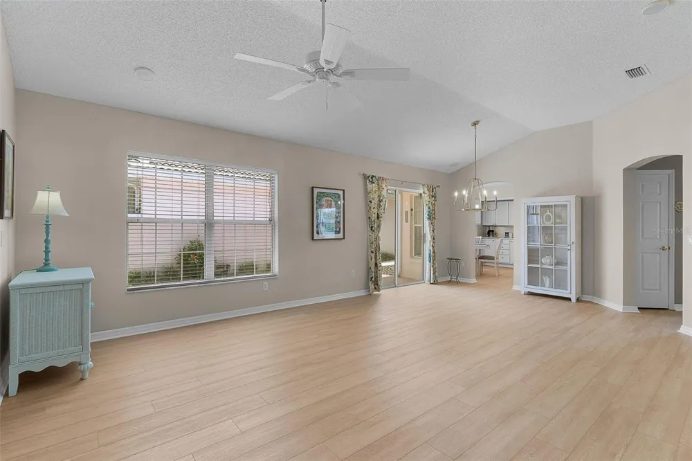 1305 SANTA MARIA AVENUE The Villages, FL 32159