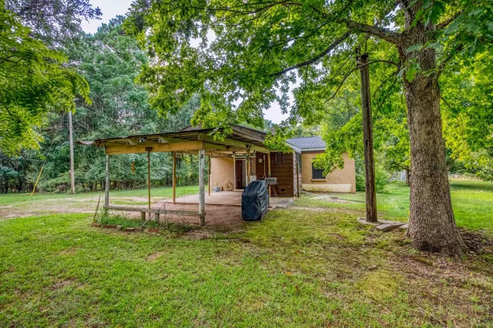 2067 Cleveland Road Bogart, GA 30622