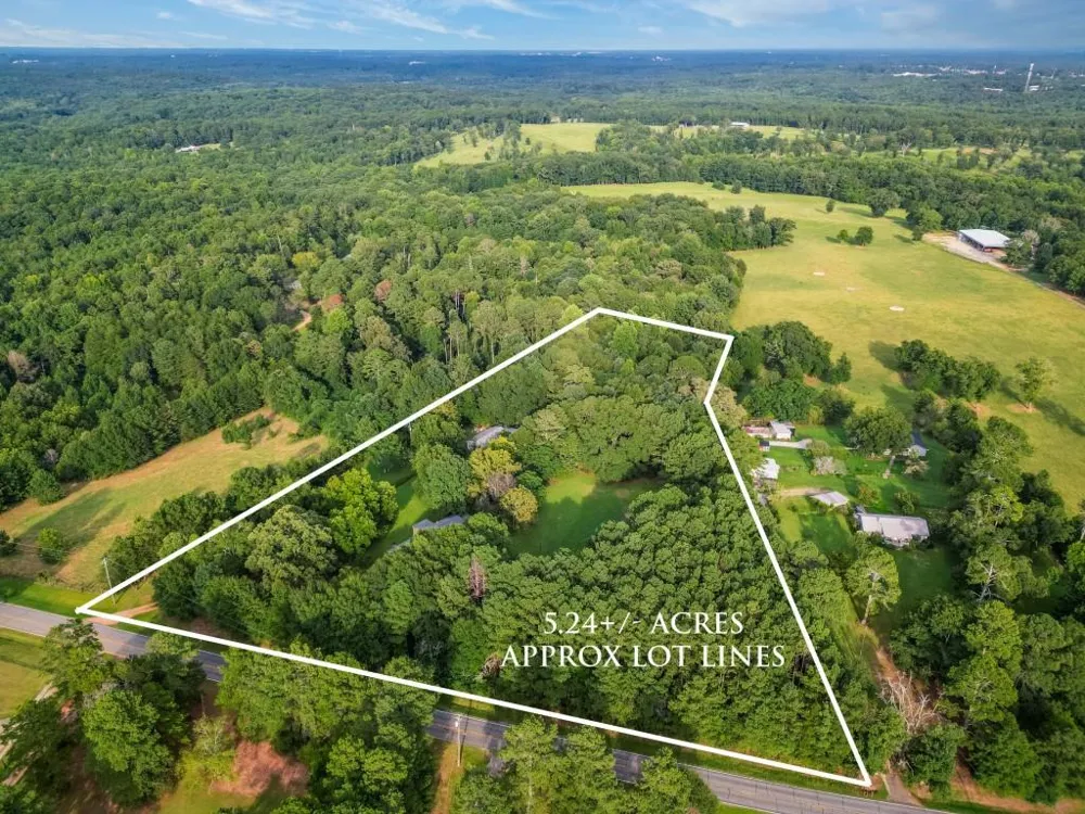2067 Cleveland Road Bogart, GA 30622