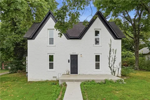 607 E Church Avenue
