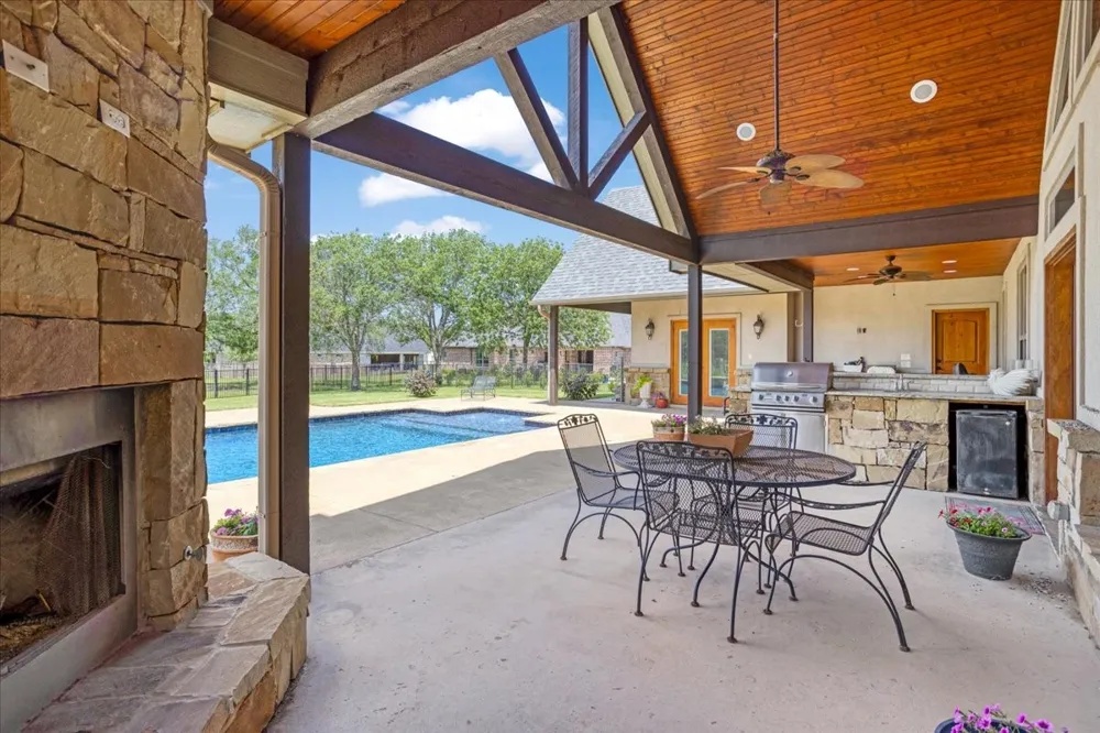 35 S Bob Jones Court Pottsboro, TX 75076