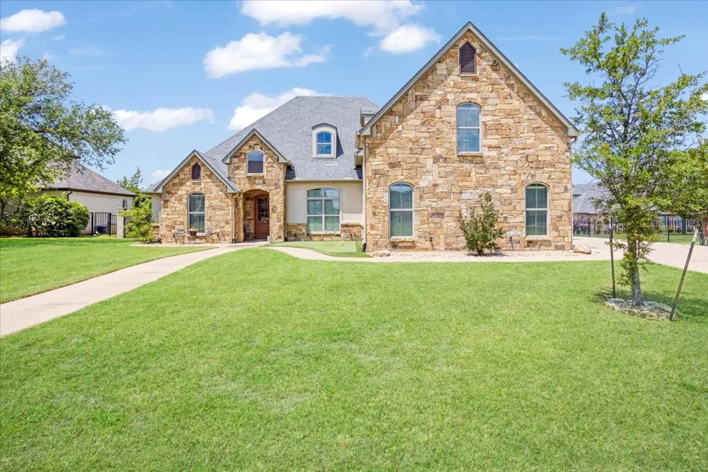 35 S Bob Jones Court Pottsboro, TX 75076