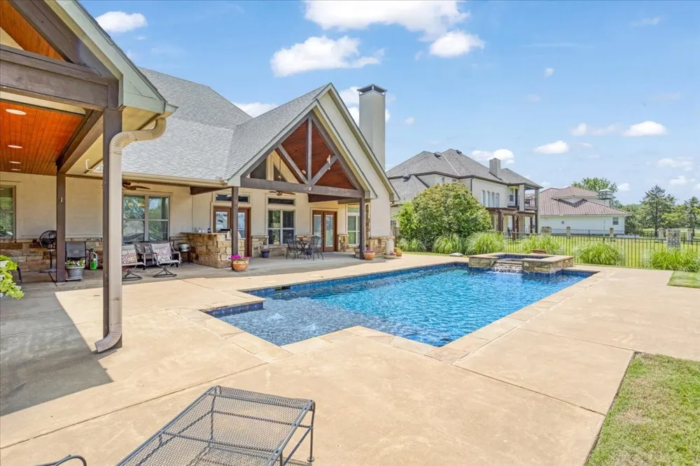 35 S Bob Jones Court Pottsboro, TX 75076