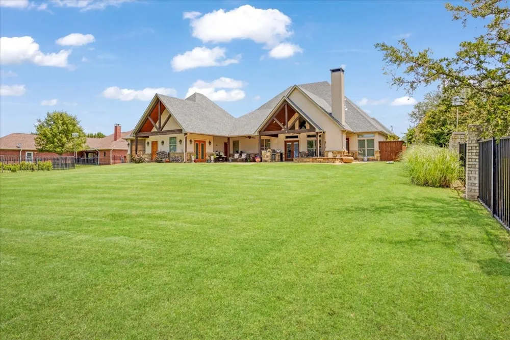 35 S Bob Jones Court Pottsboro, TX 75076