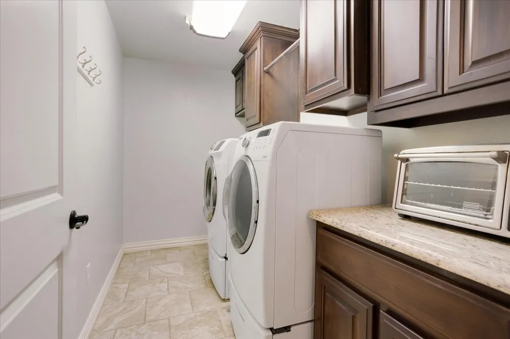 35 S Bob Jones Court Pottsboro, TX 75076