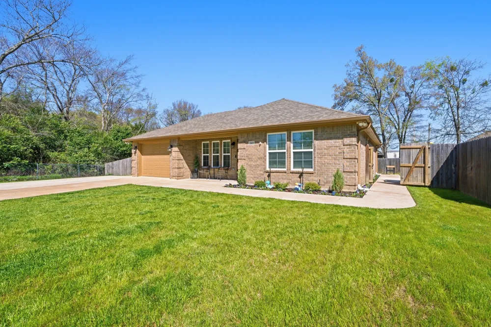 213 Freeman Street Lindale, TX 75771