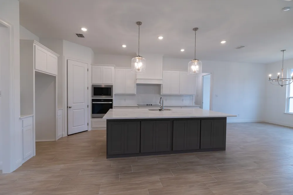 2489 Timber Hills Drive Burleson, TX 76028