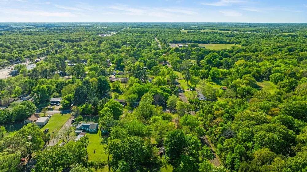 2617 Graham Street Paris, TX 75460